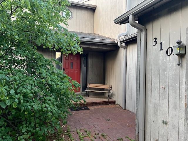 310 S 14th St, Savannah, MO 64485