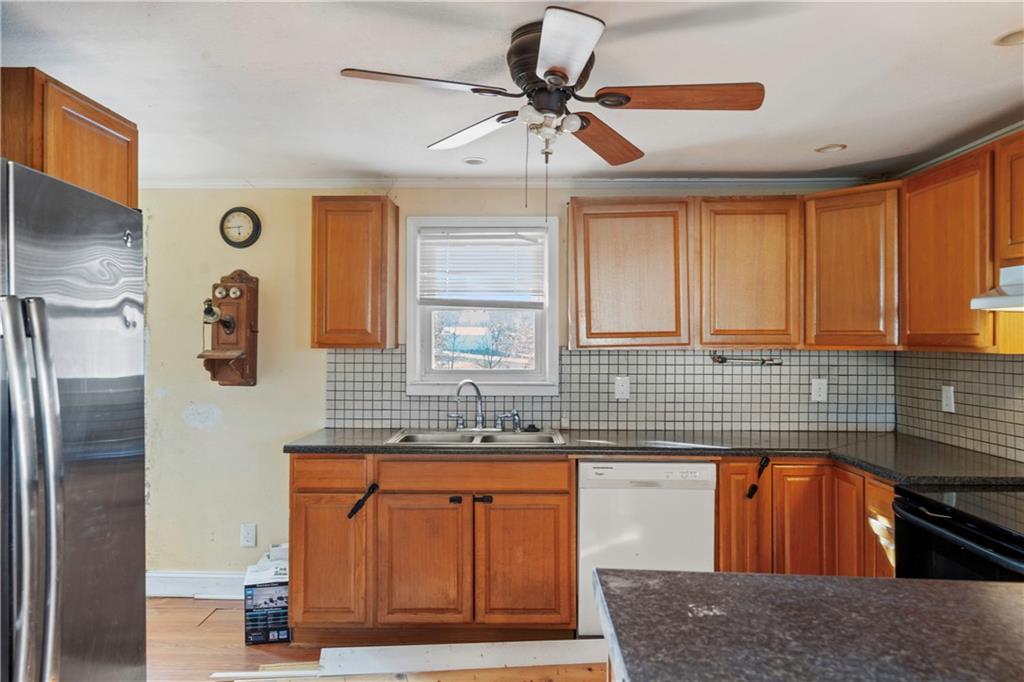 605 N Ardinger St, Hamilton, MO 64644