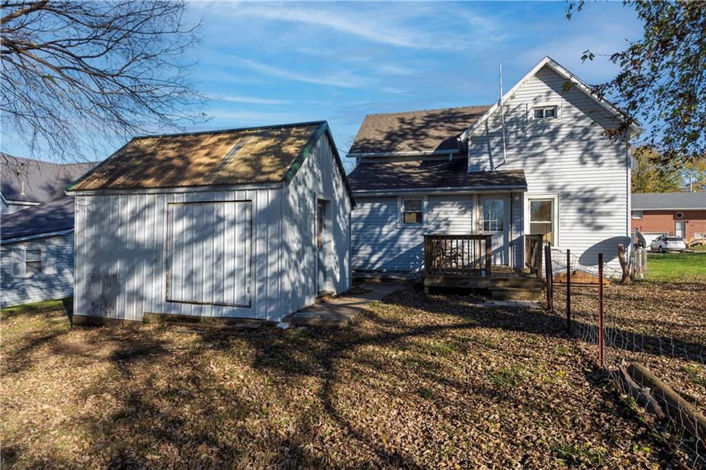 605 N Ardinger St, Hamilton, MO 64644