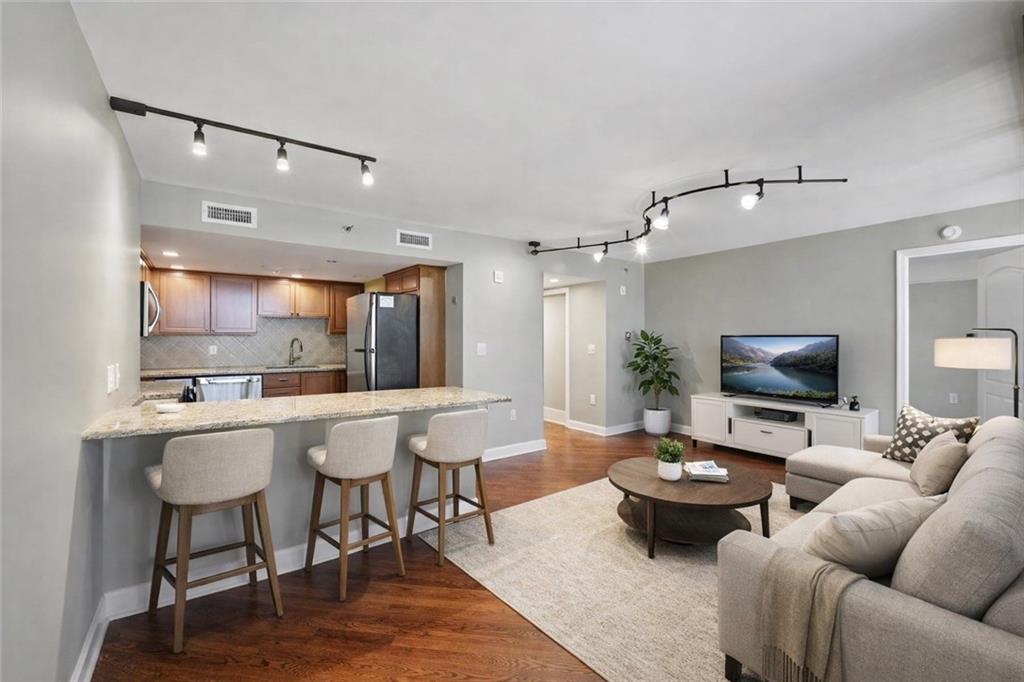600 E Admiral Blvd #1603, Kansas City, MO 64106