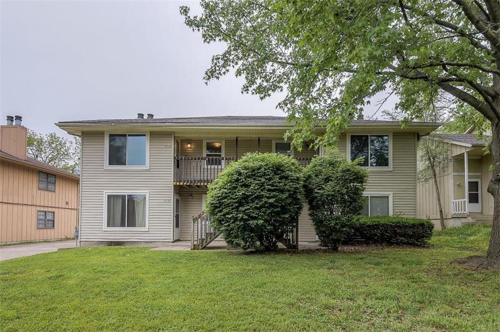 9132 E 85th St, Raytown, MO 64138