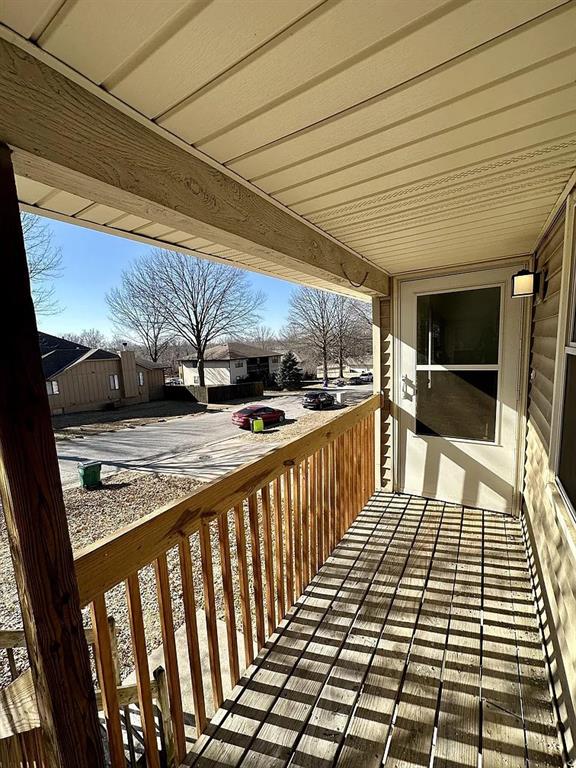 9132 E 85th St, Raytown, MO 64138