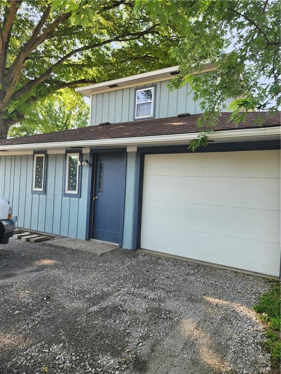 103 W 10th St, Stewartsville, MO 64490