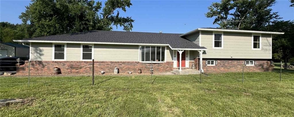 13897 K92 Hw, Oskaloosa, KS 66066