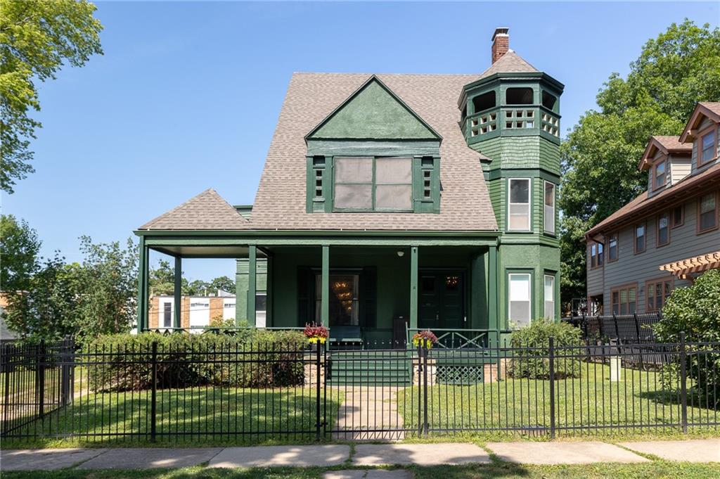 3632 Locust St, Kansas City, MO 64109