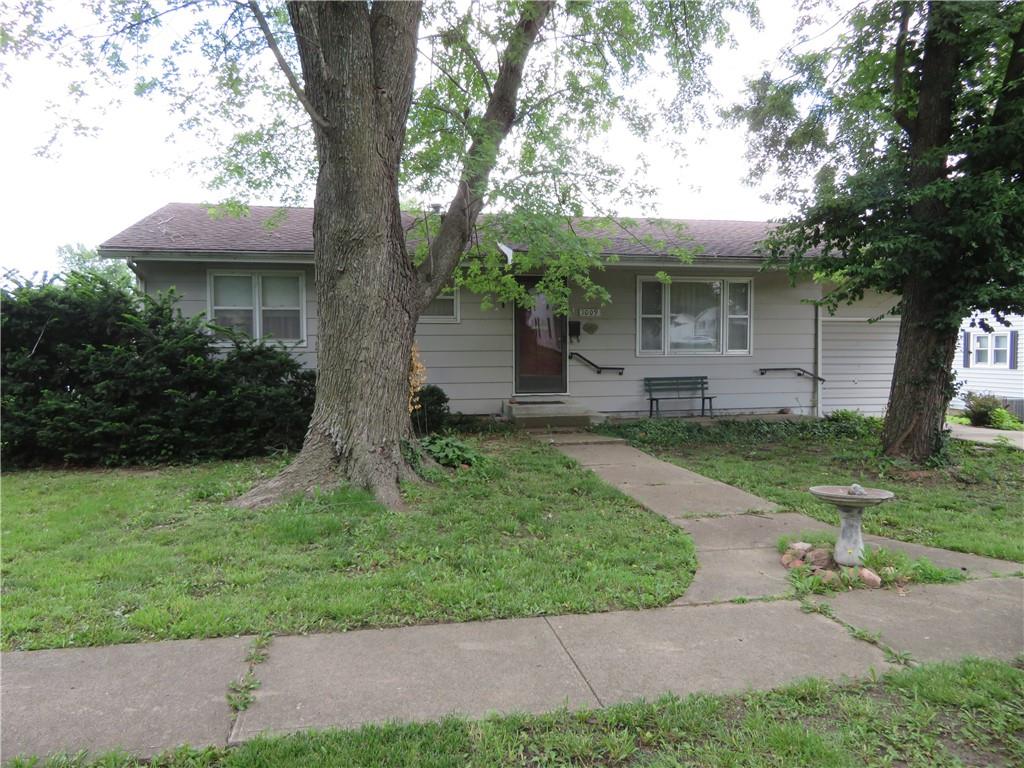 1009 Walnut St, Valley Falls, KS 66088
