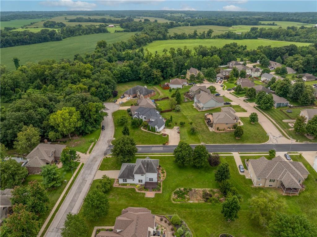 1503 Nottingham Dr, Warrensburg, MO 64093