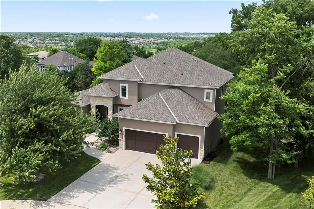 2628 W 162nd Ter, Overland Park, KS 66085