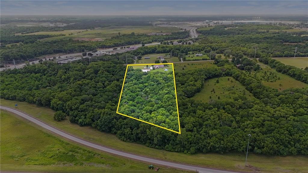 34860 W 95th St, De Soto, KS 66018