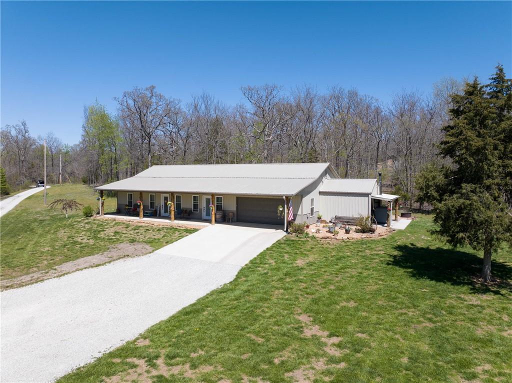 602 SE 400th Rd, Clinton, MO 64735