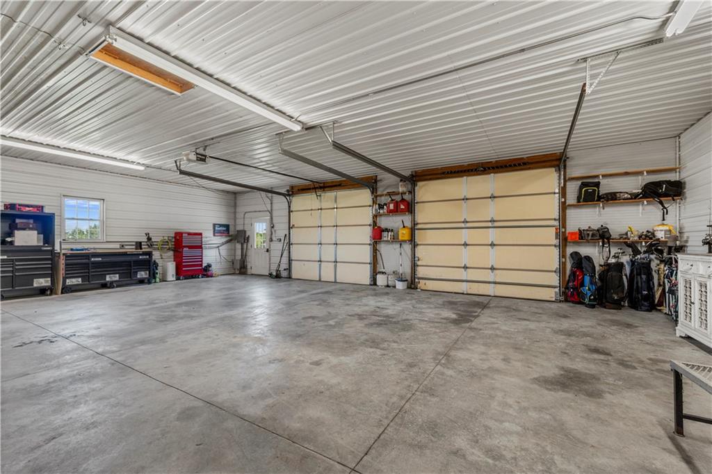 14859 E Rebel Rd, Nevada, MO 64772