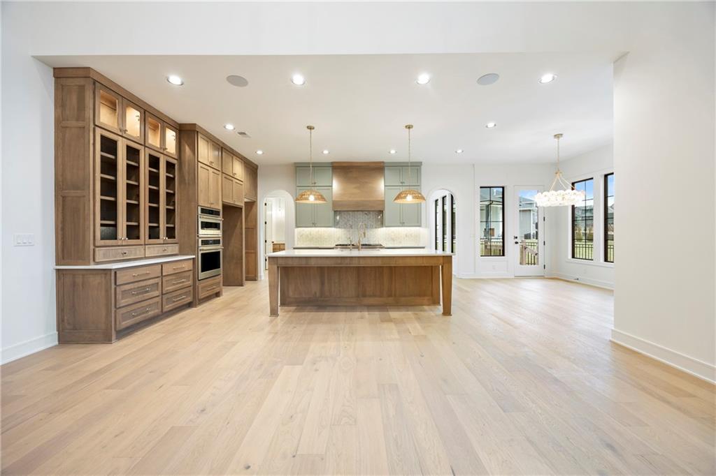 17032 Parkhill St, Overland Park, KS 66221