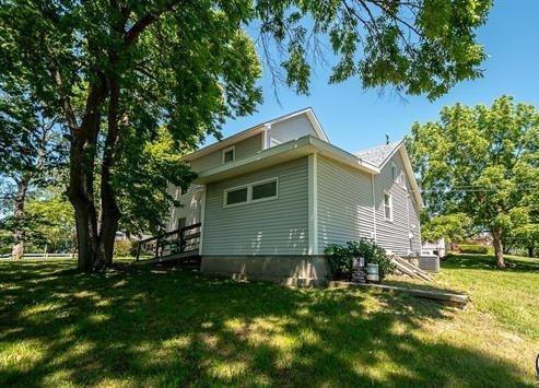 925 Frazier St, Valley Falls, KS 66088