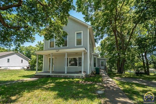 925 Frazier St, Valley Falls, KS 66088