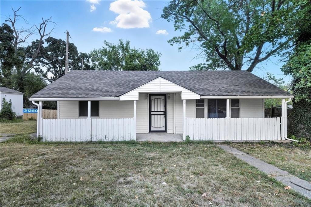 31260 Highline Dr, Warsaw, MO 65355