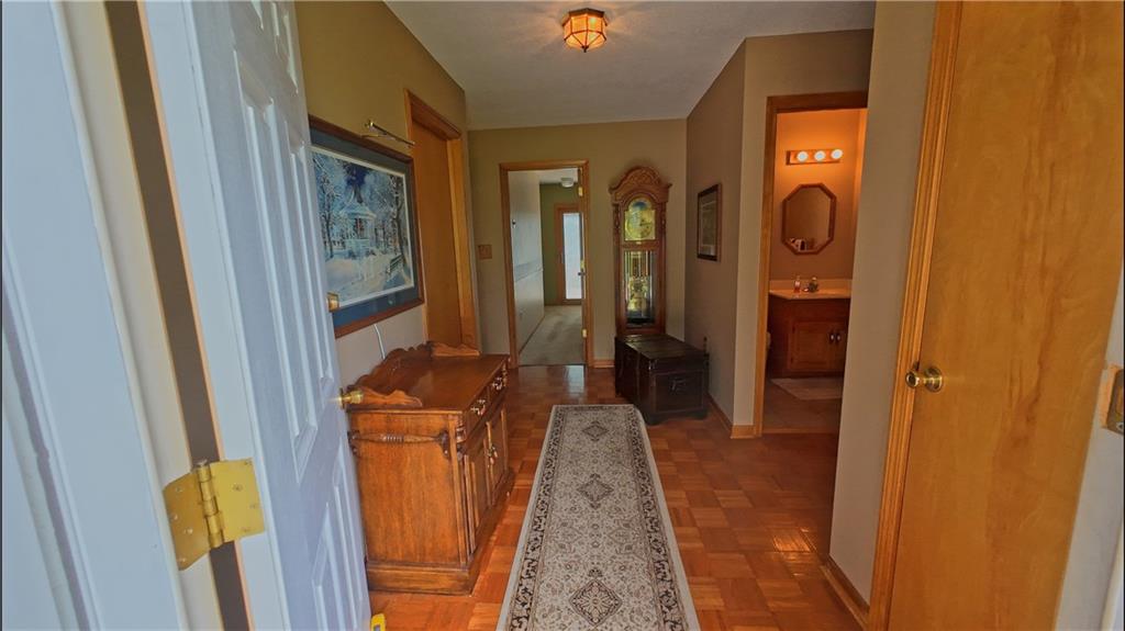 1000 Lake Viking Ter, Altamont, MO 64620