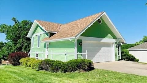 224 Lake Viking Ter, Gallatin, MO 64640