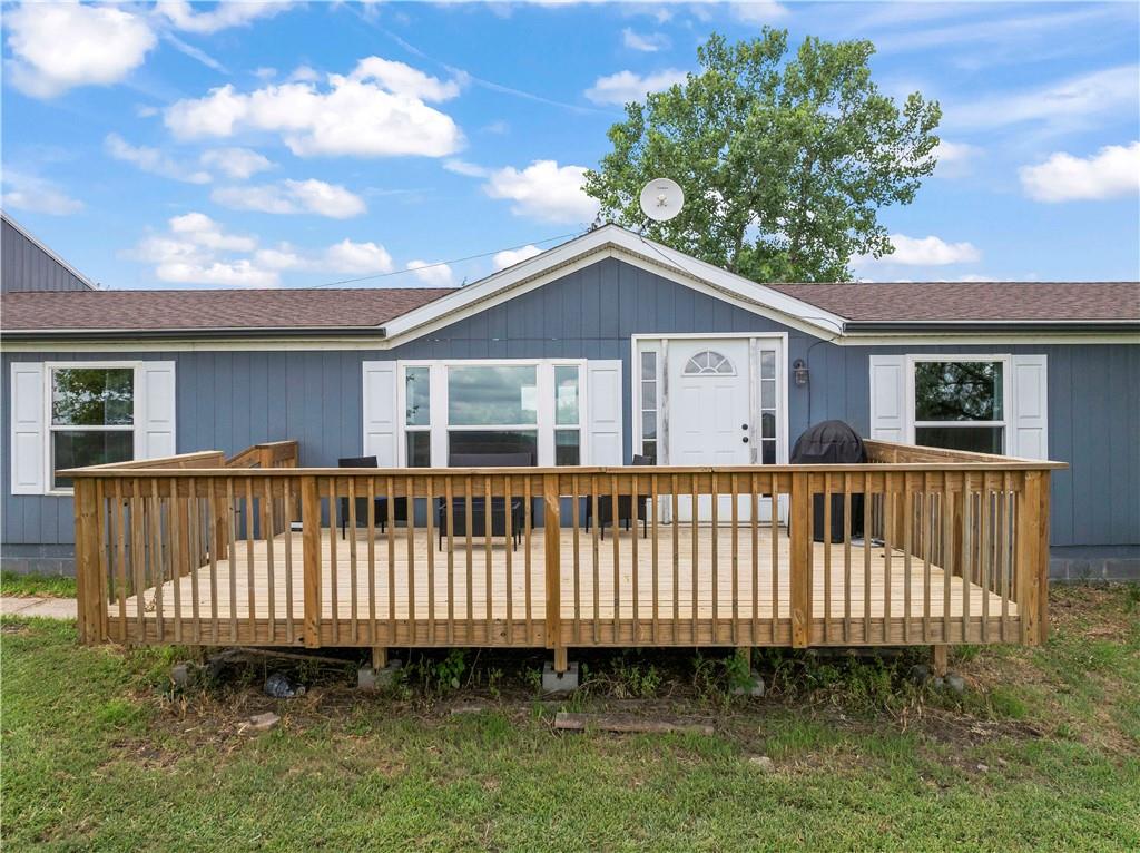 679 Kingman Rd, Pomona, KS 66076