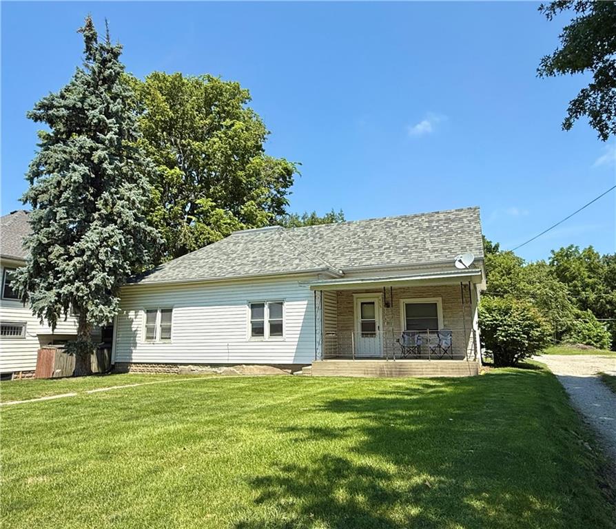 415 W 9th St, Maryville, MO 64468