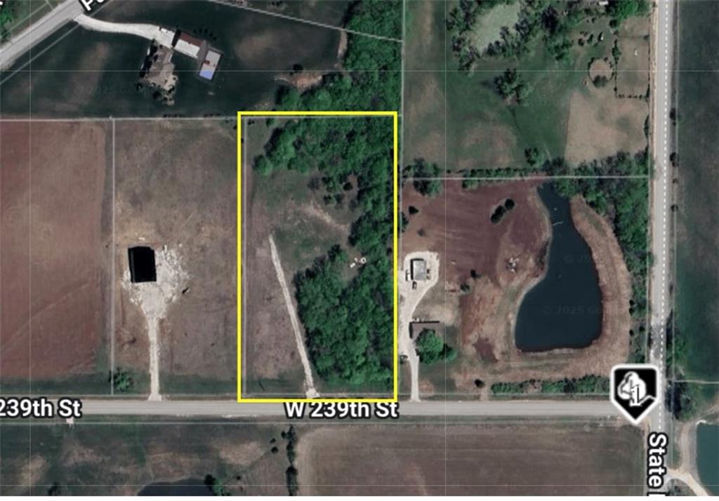 W 239th St, Bucyrus, KS 66013