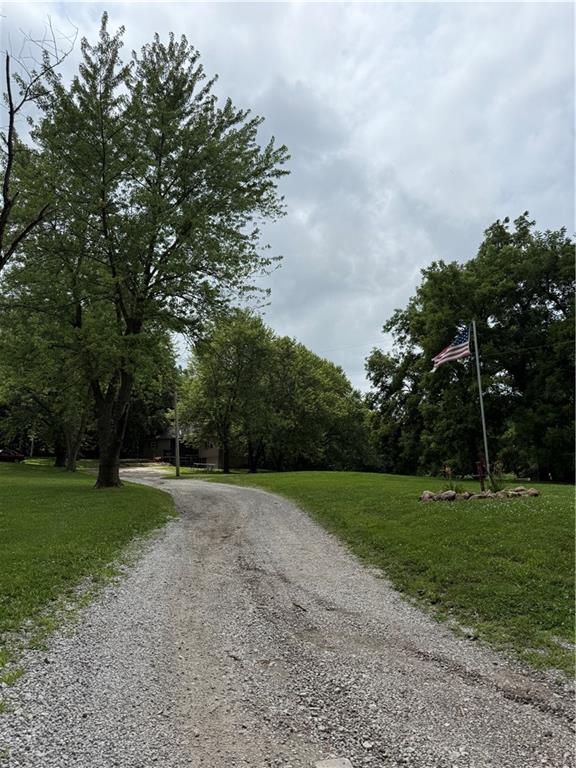 11 Bucks Ave, Stewartsville, MO 64490