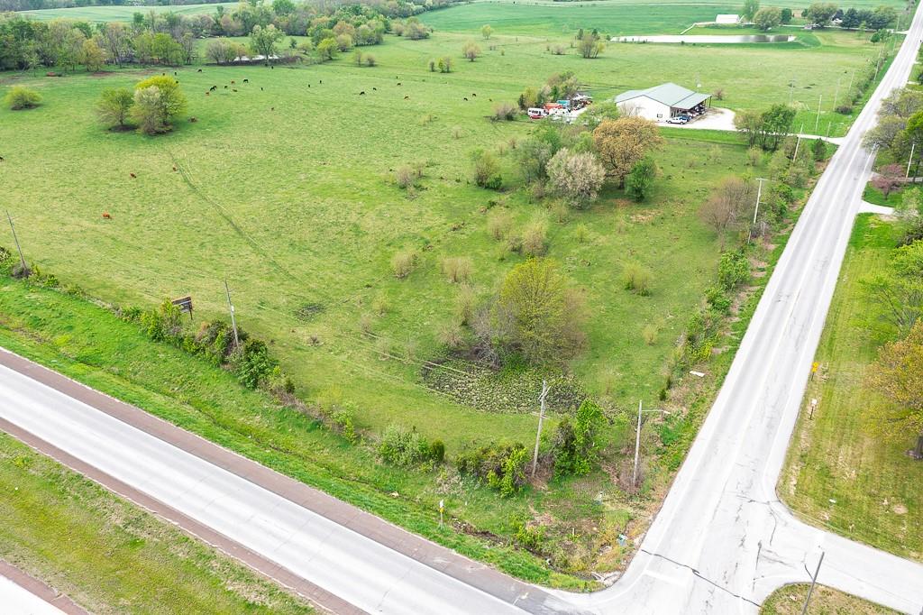 13965 Mc Intyre Rd, Leavenworth, KS 66048