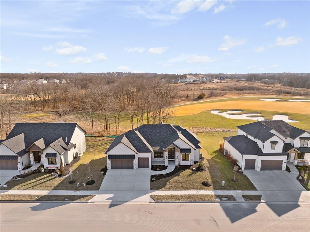 703 Hampstead Dr, Raymore, MO 64083