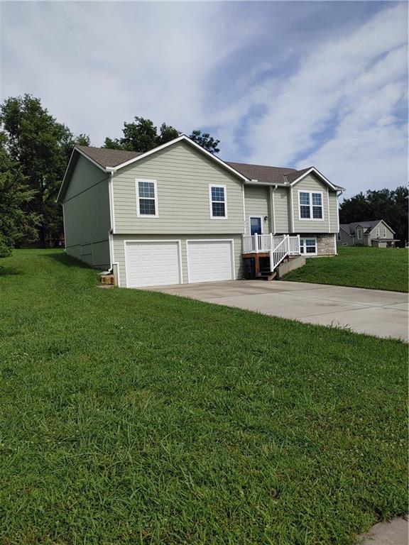 411 Turkey Run Cir, Oskaloosa, KS 66066