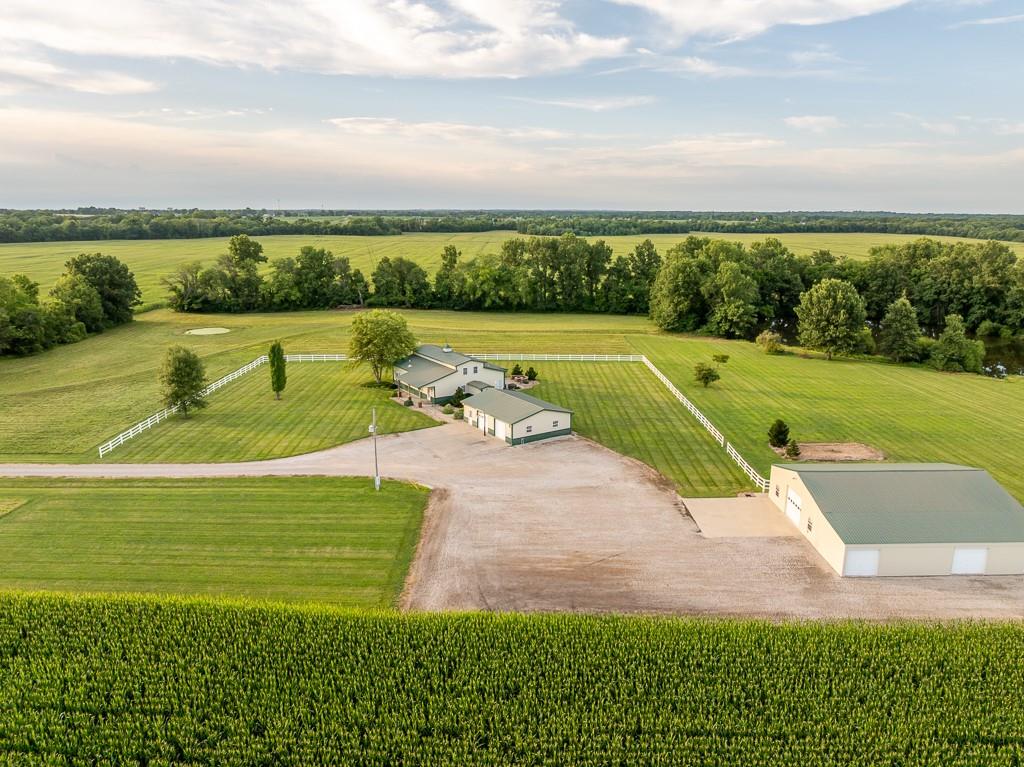 520 NE 15504 County Rd, Archie, MO 64725