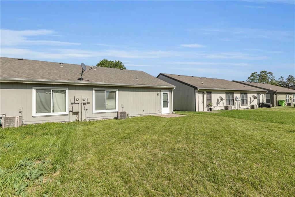 309 Washington St, Baldwin City, KS 66006