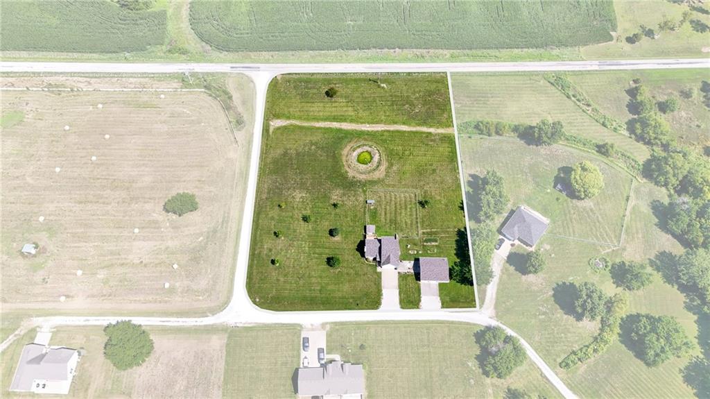 105 NE 132p Ln, Leeton, MO 64761