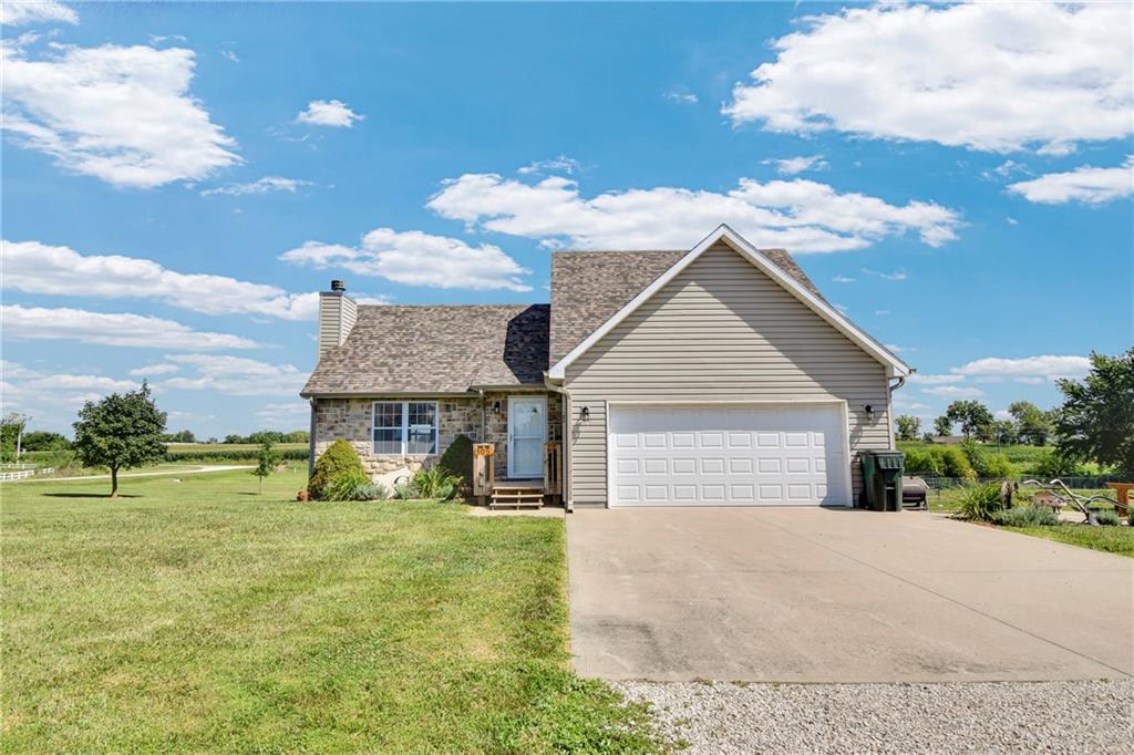 105 NE 132p Ln, Leeton, MO 64761