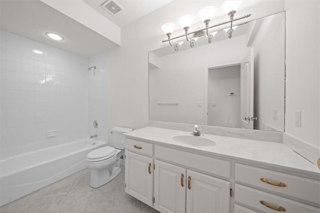14005 Dearborn St, Overland Park, KS 66223