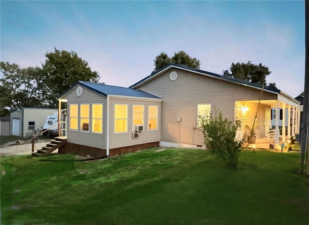 22137 County Road 244 Rd, Wheatland, MO 65779