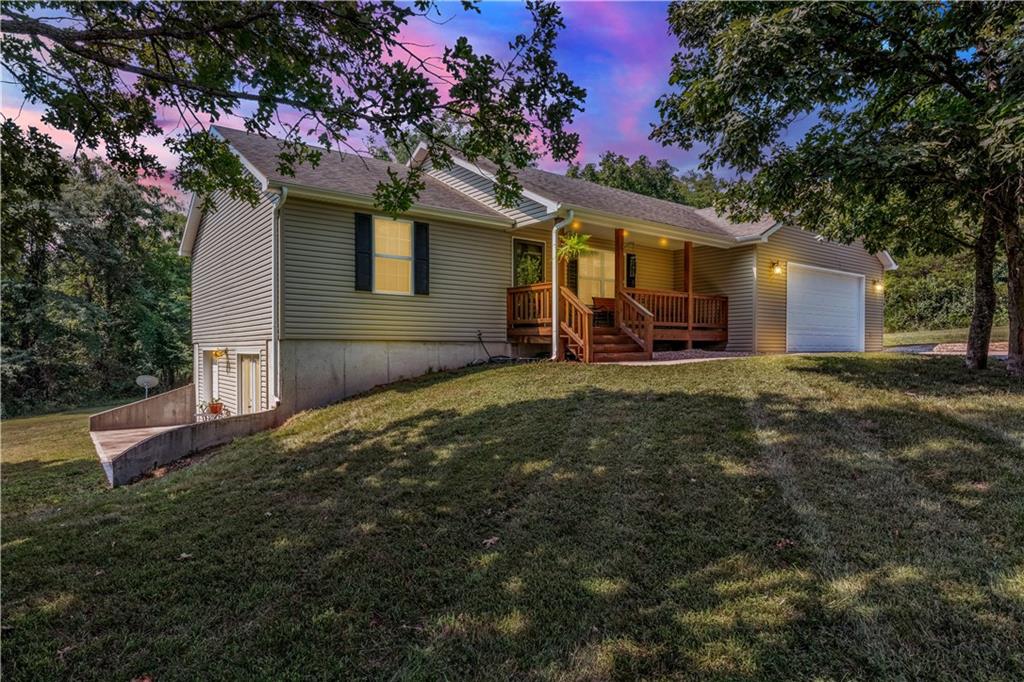 19394 Rolling Hills Rd, Warsaw, MO 65355
