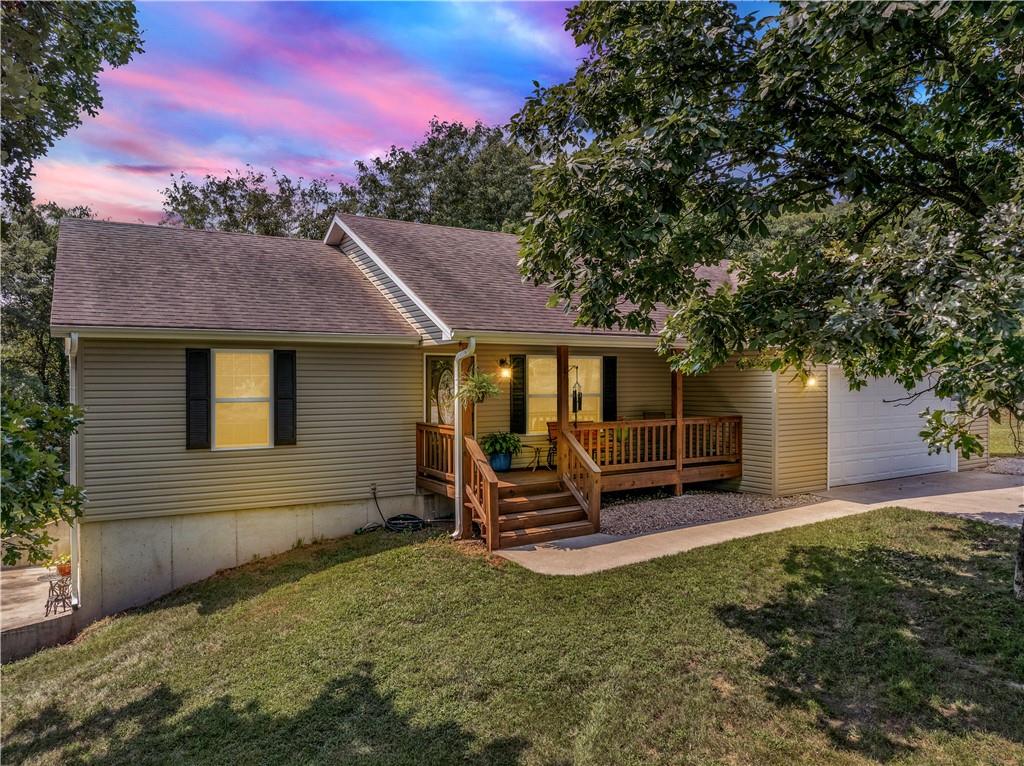 19394 Rolling Hills Rd, Warsaw, MO 65355