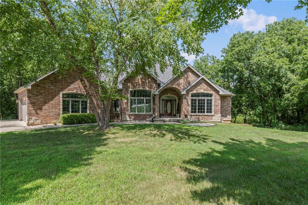 25375 Sunset Ln, Paola, KS 66071