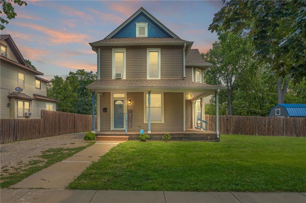 2058 SW Buchanan St, Topeka, KS 66604