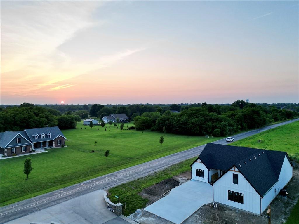 2804 Craftsman Dr, Sedalia, MO 65301