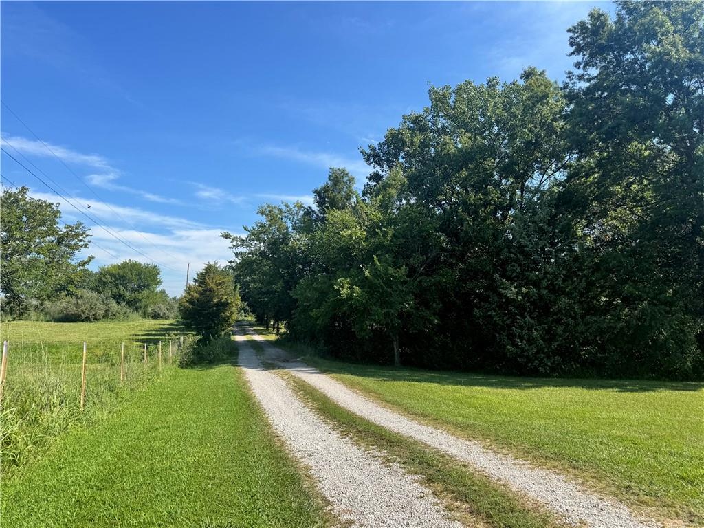 2848 A - B Nw State Route 18 Hw, Adrian, MO 64720