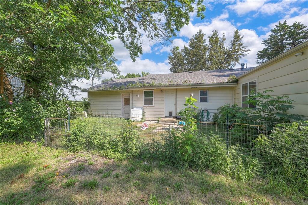 503 W State Route A Hw, Archie, MO 64725
