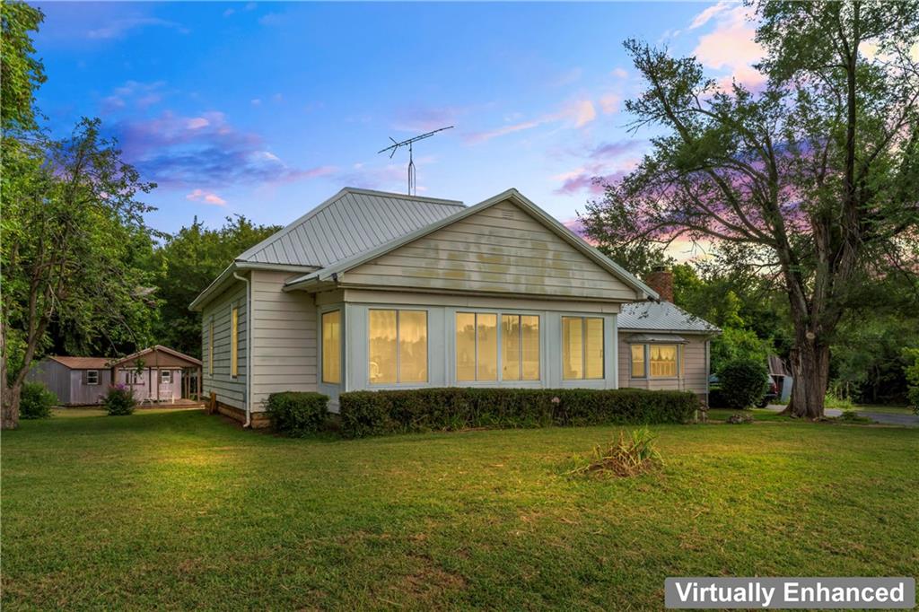 81 SE 500th Rd, Clinton, MO 64735