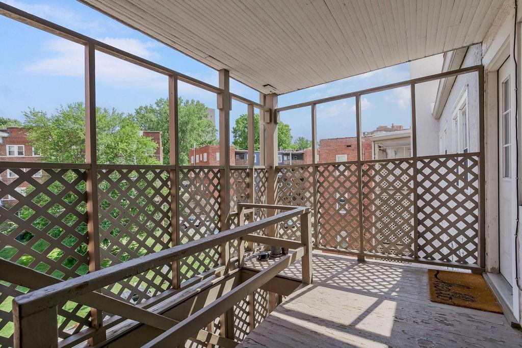 210 E Emanuel Cleaver #4e Blvd, Kansas City, MO 64112