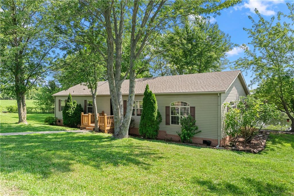 5018 Old Highway 40 Rd, Odessa, MO 64076