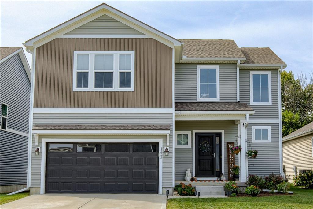 1225 SW Waterloo Dr, Lee's Summit, MO 64083