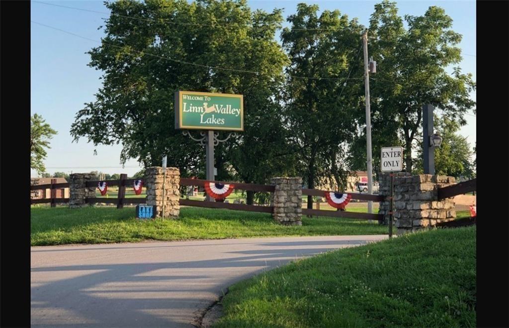 66 Buck Run Dr, Linn Valley, KS 66040
