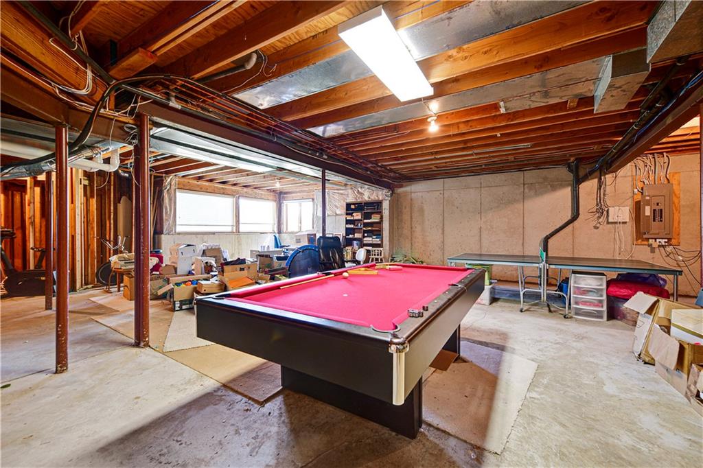 12908 W 118th Ter, Overland Park, KS 66210