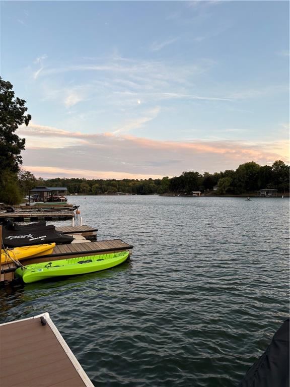 269 W Sugar Lake Dr, Mound City, KS 66056