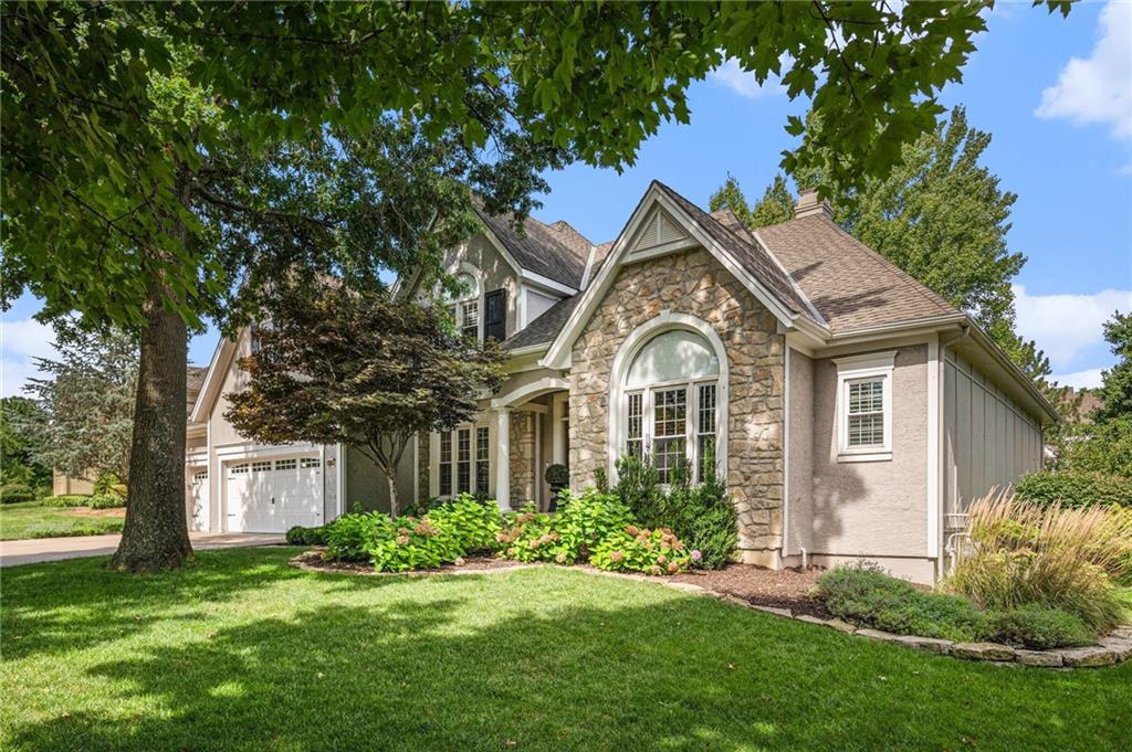4528 W 140th St, Leawood, KS 66224