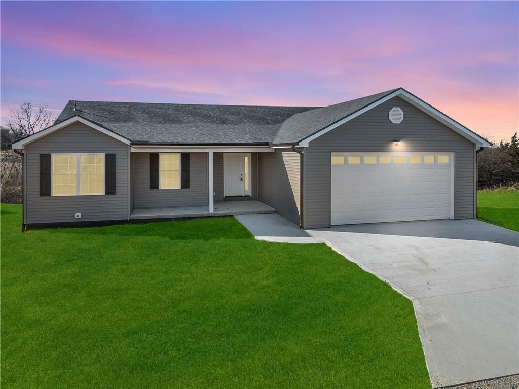 112 Westwood Dr, Gallatin, MO 64640